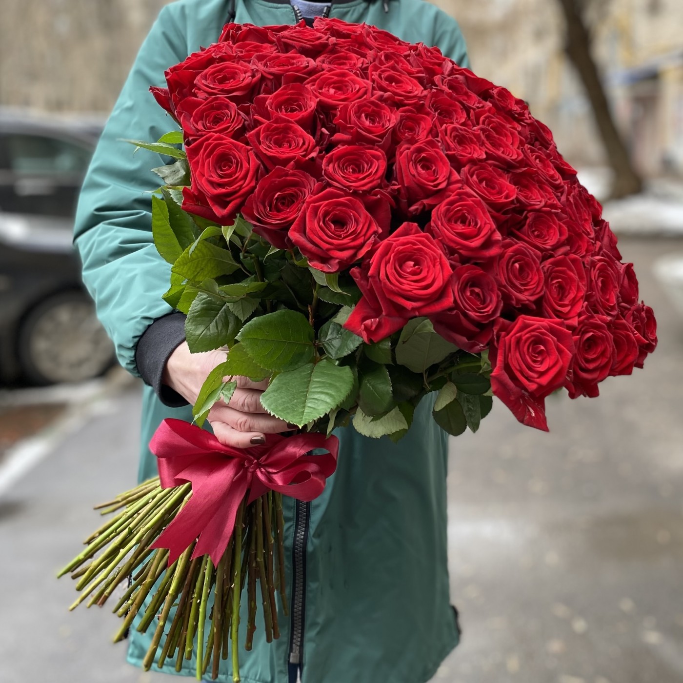 101 красная роза Premium 60 см