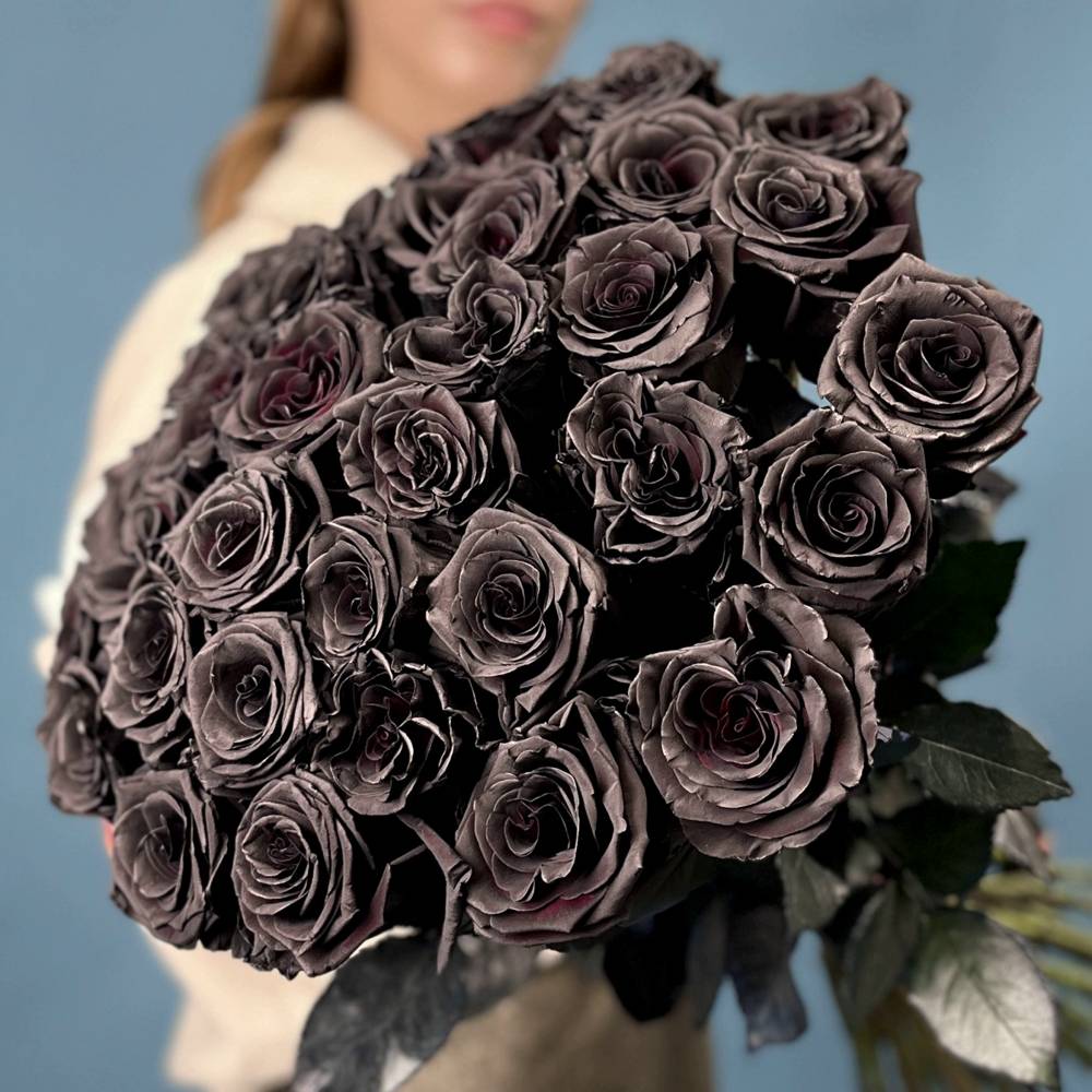 Букет из 35 чёрных роз