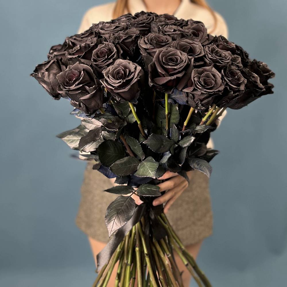 Букет из 51 чёрной розы