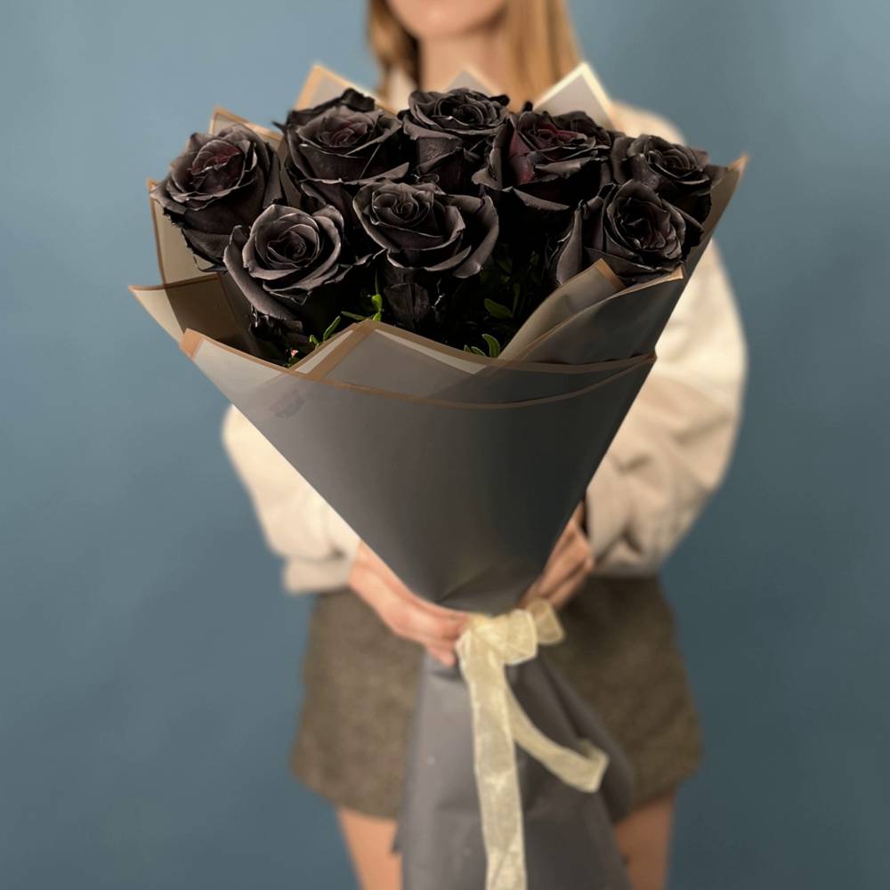 Букет из 11 чёрных роз