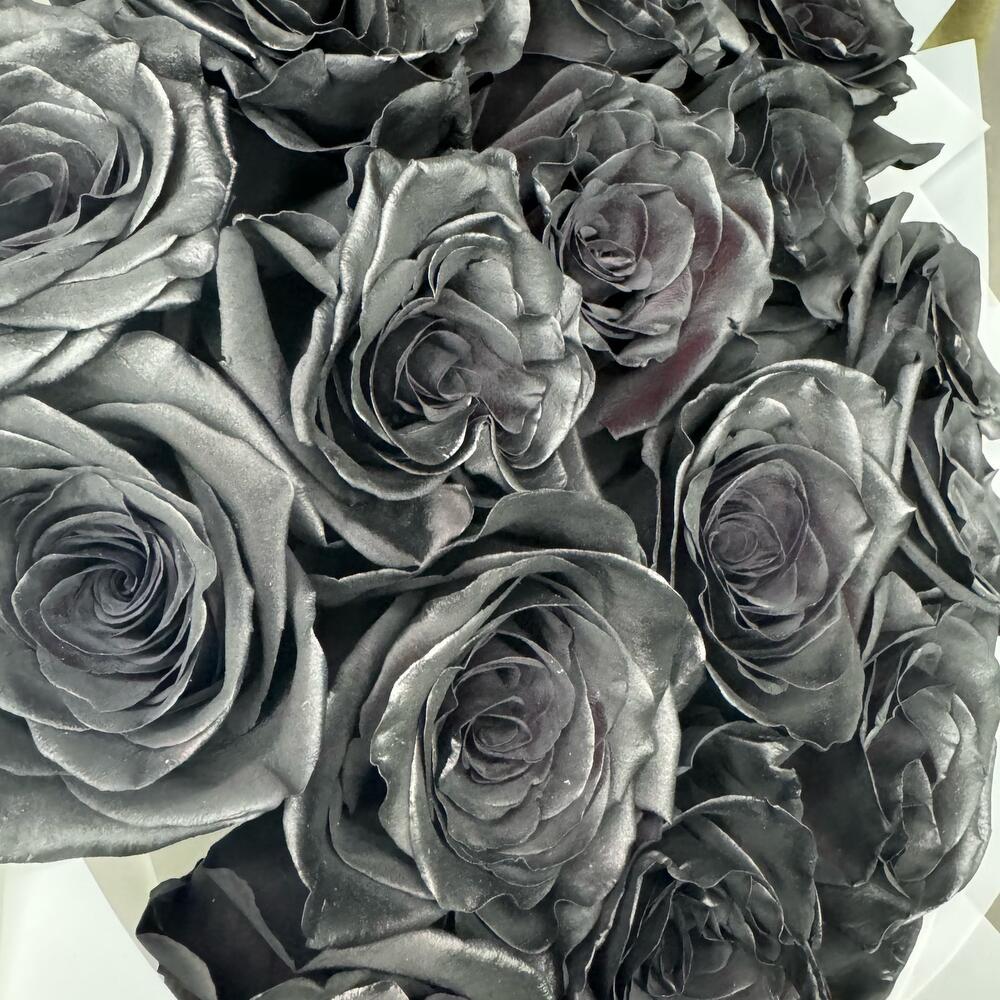 Букет из 15 чёрных роз