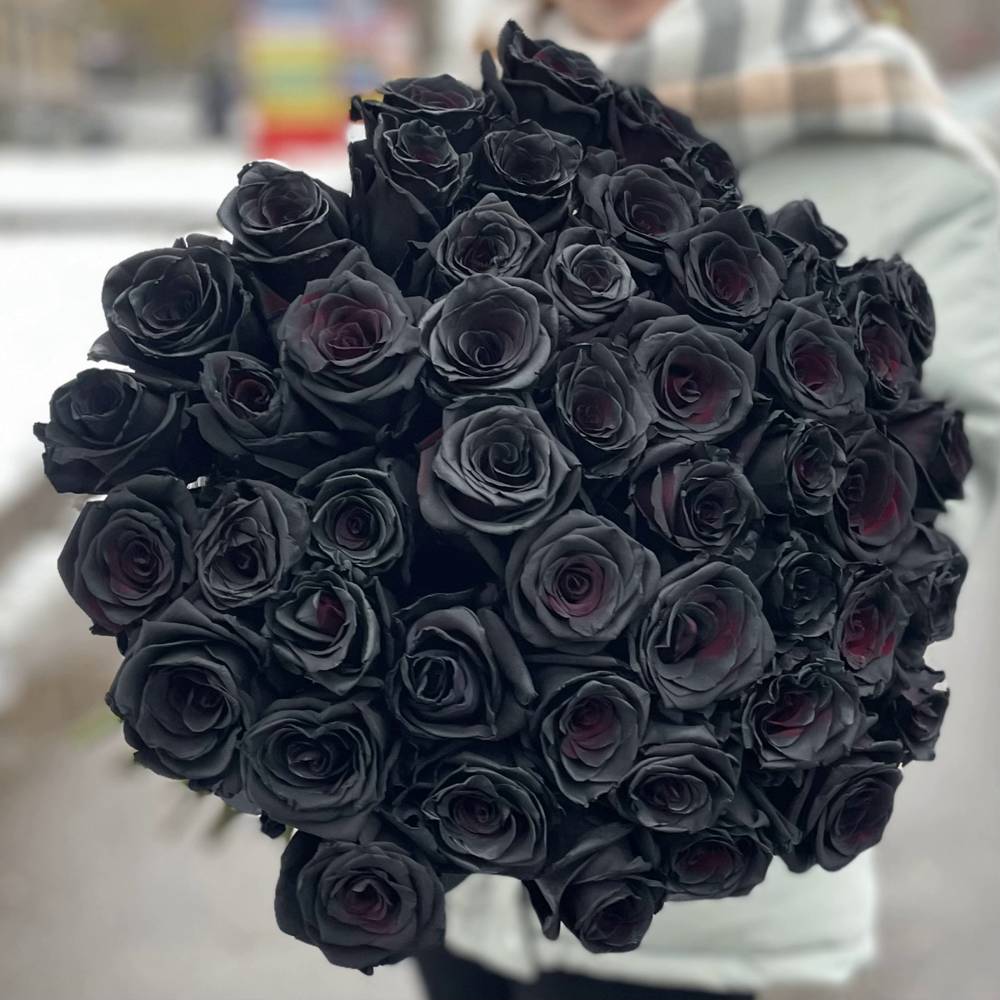 Букет из 45 чёрных роз