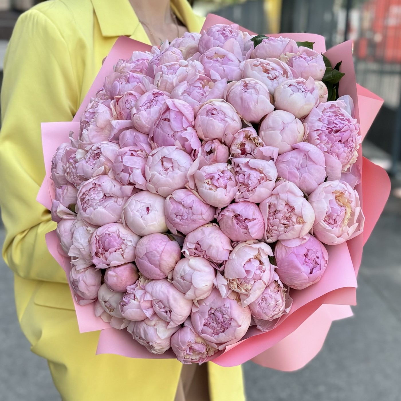 51 розовый пион