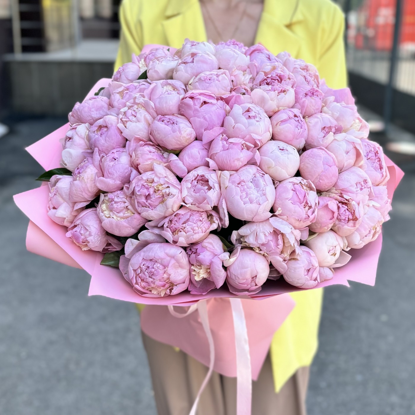 51 розовый пион