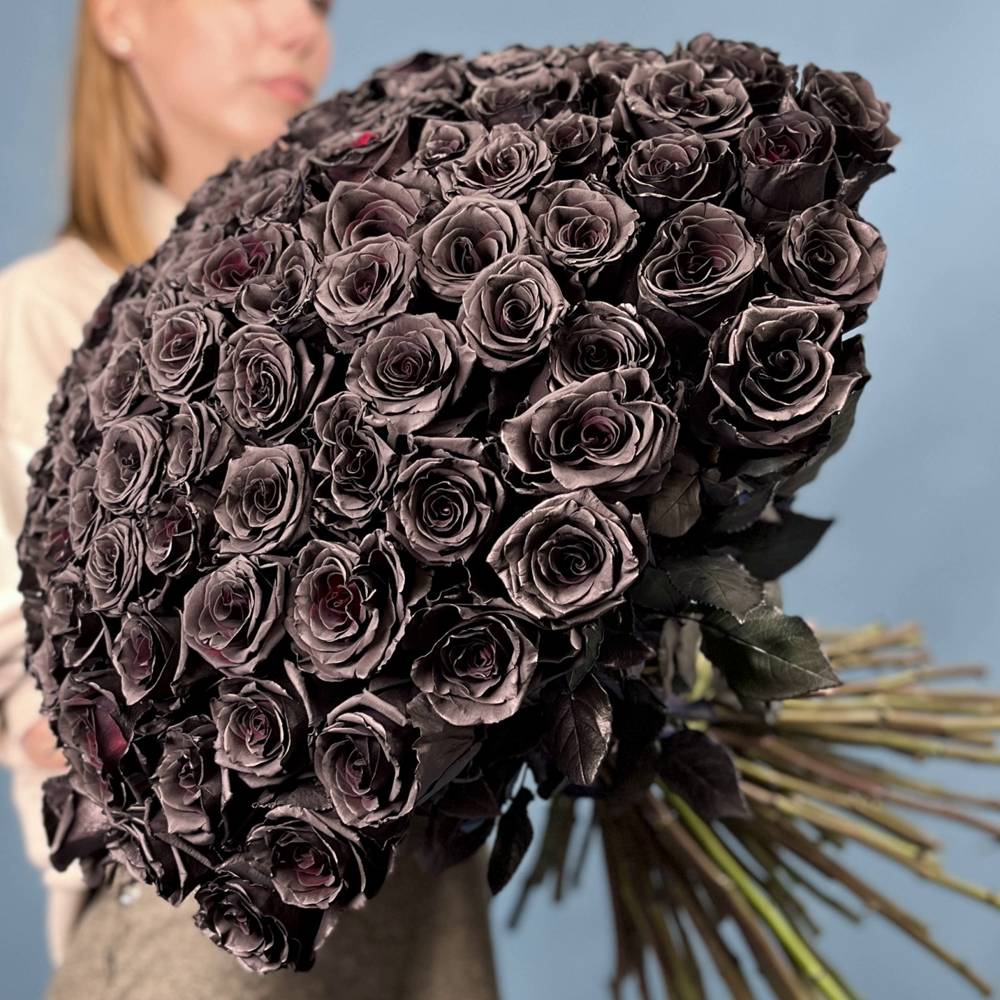 Букет из 101 чёрной розы