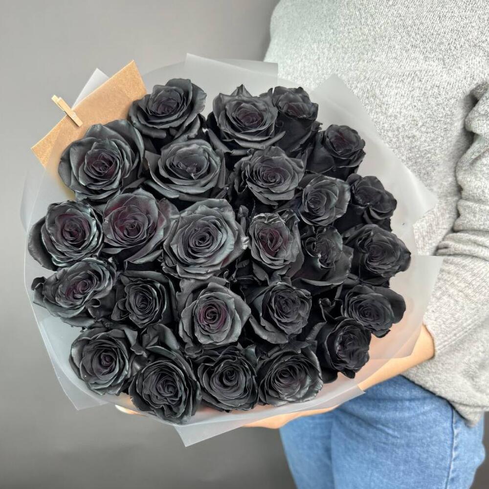 Букет из 25 чёрных роз