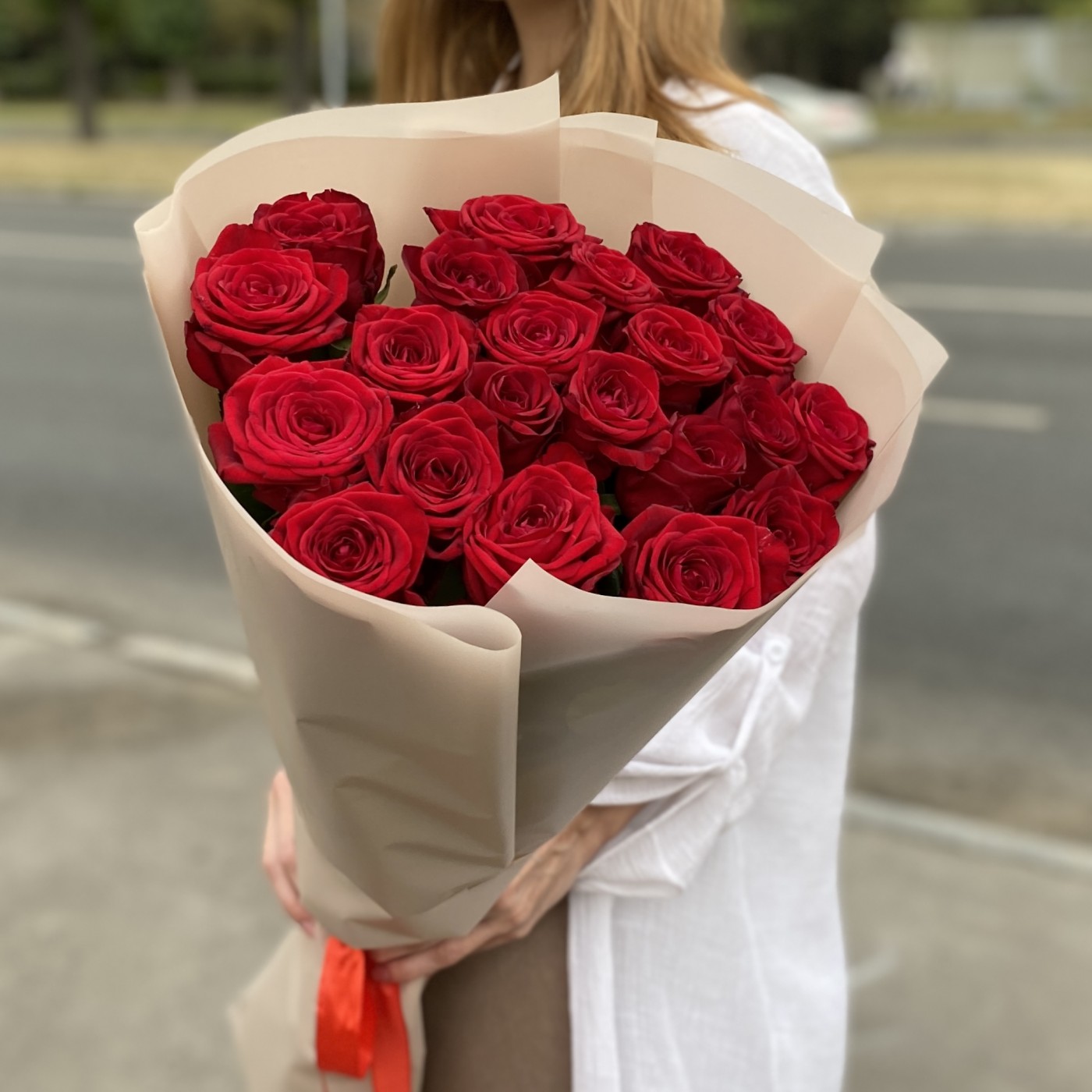 21 красная роза 70 см
