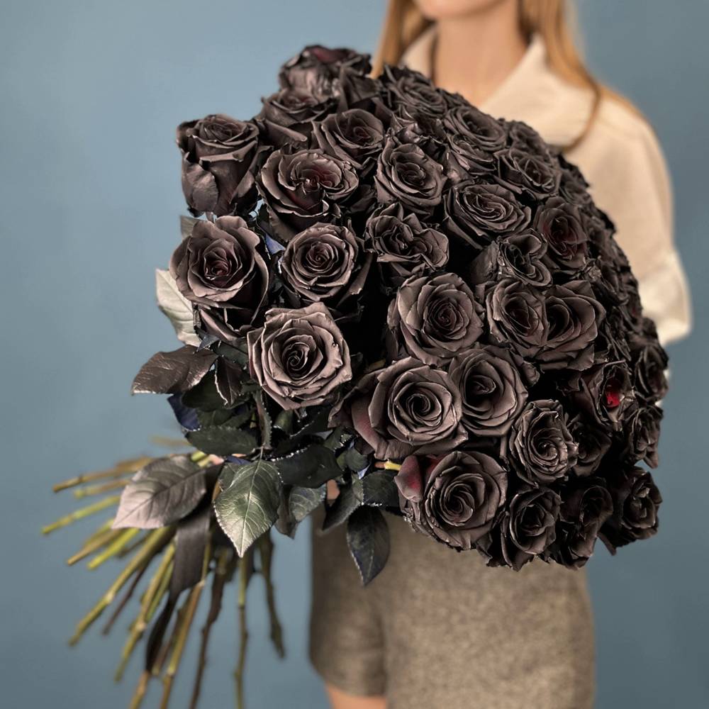 Букет из 51 чёрной розы