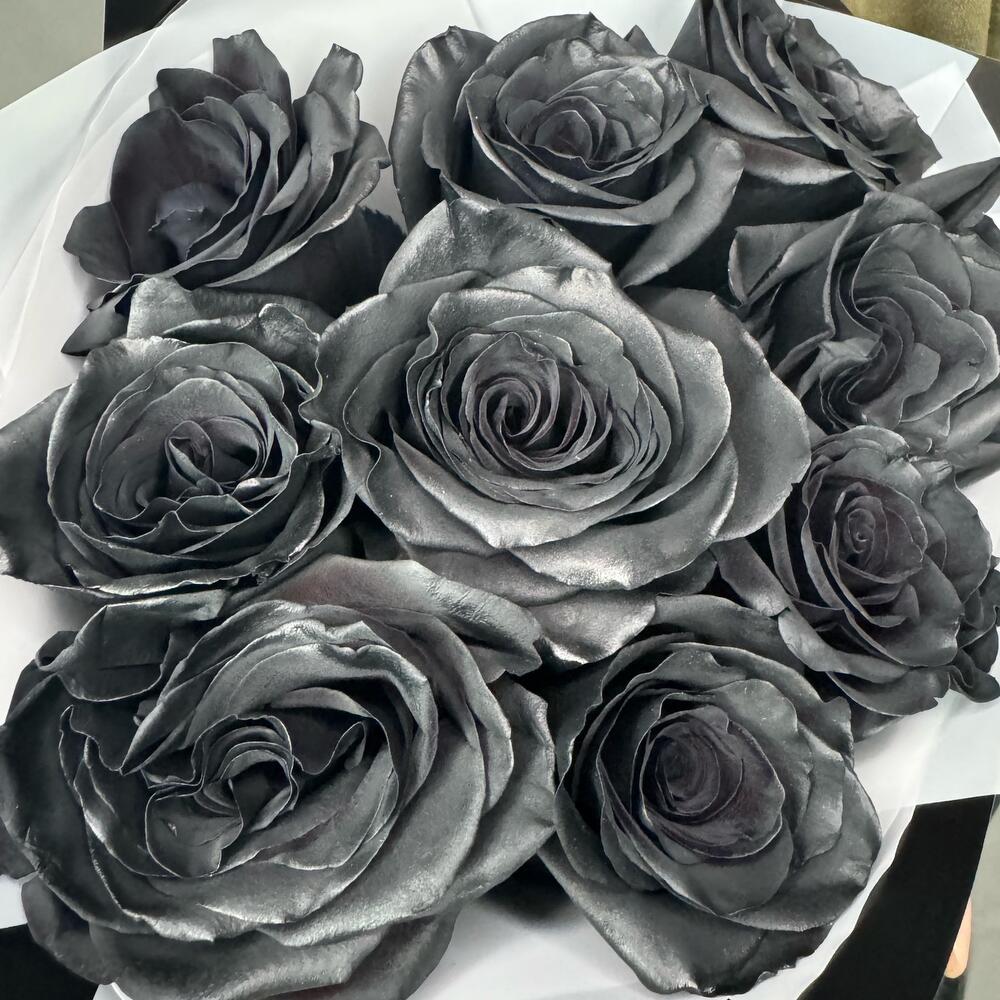 Букет из 9 чёрных роз 