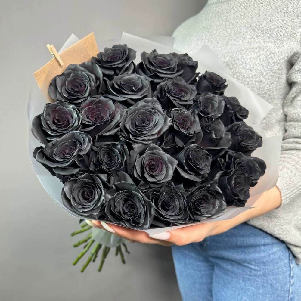Букет из 25 чёрных роз