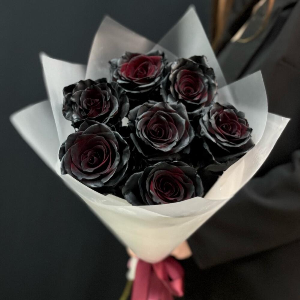 Букет из 7 чёрных роз