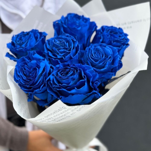 Букет из 7 синих роз